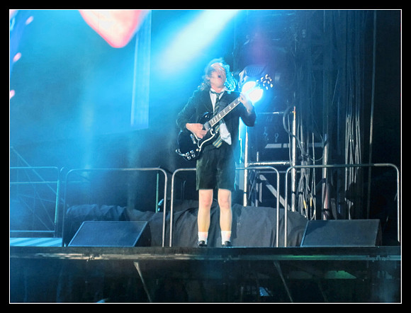 AC/DC