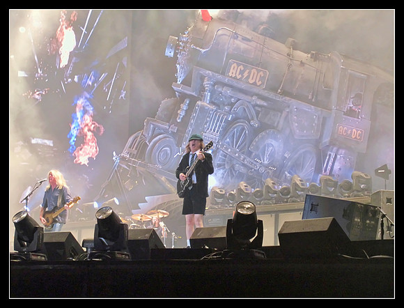 AC/DC