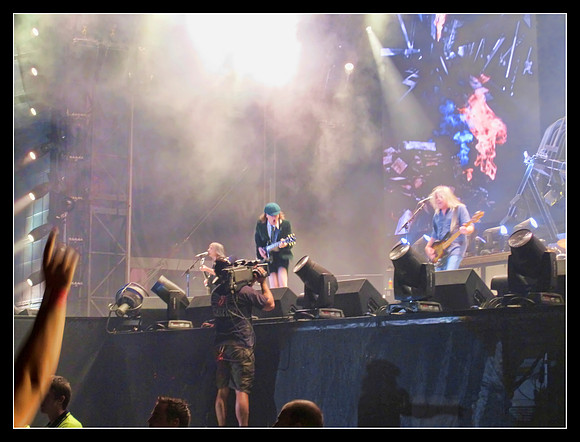 AC/DC