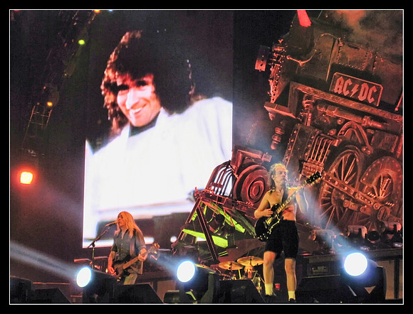 AC/DC