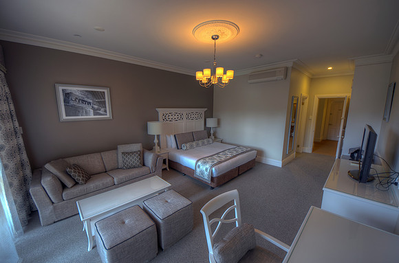 Basildene Manor