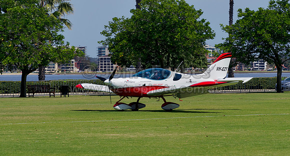 VH-EZT CZAW Pipersport